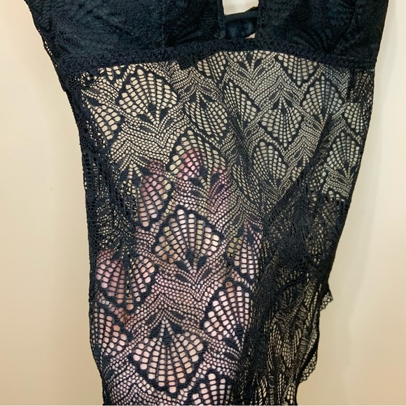 Gilly Hicks Black Lace Thong Bodysuit - Picture 6 of 10